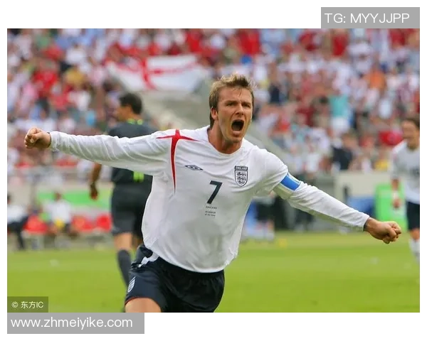 英国插画师创作足球明星形象展现运动与艺术的完美结合 英国插画师创作足球明星形象展现运动与艺术的完美结合