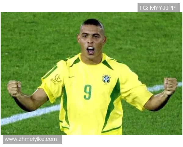 足球明星的人品评析与职业道德探讨:从场内到场外的真实面貌 足球明星的人品评析与职业道德探讨:从场内到场外的真实面貌